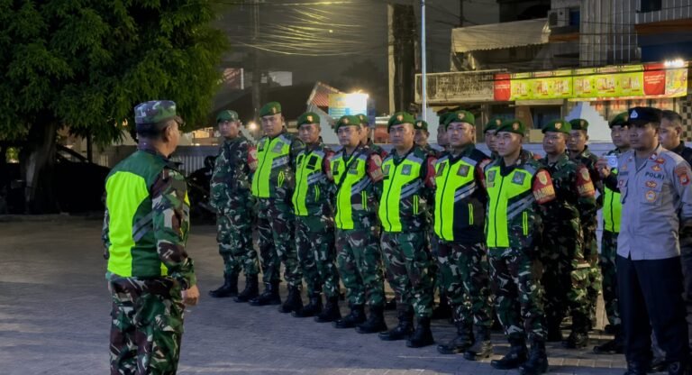 Aparat Gabungan Telukjambe Gelar Patroli Skala Besar, Antisipasi Begal, Tawuran dan Balap Liar Saat Malam Minggu