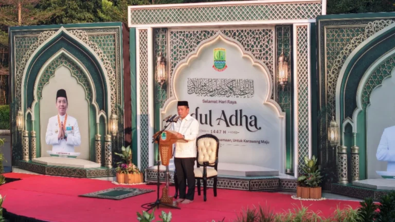 Idul Adha di Karawang, Bupati Aep Tekankan Pentingnya Persatuan dan Solidaritas Sosial   