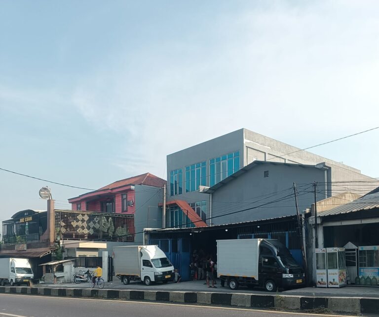 Dugaan Pelanggaran Ketenagakerjaan di Perusahaan Distributor Permen di Cikampek, Eks Karyawan Minta Disnaker Lakukan Pemeriksaan   
