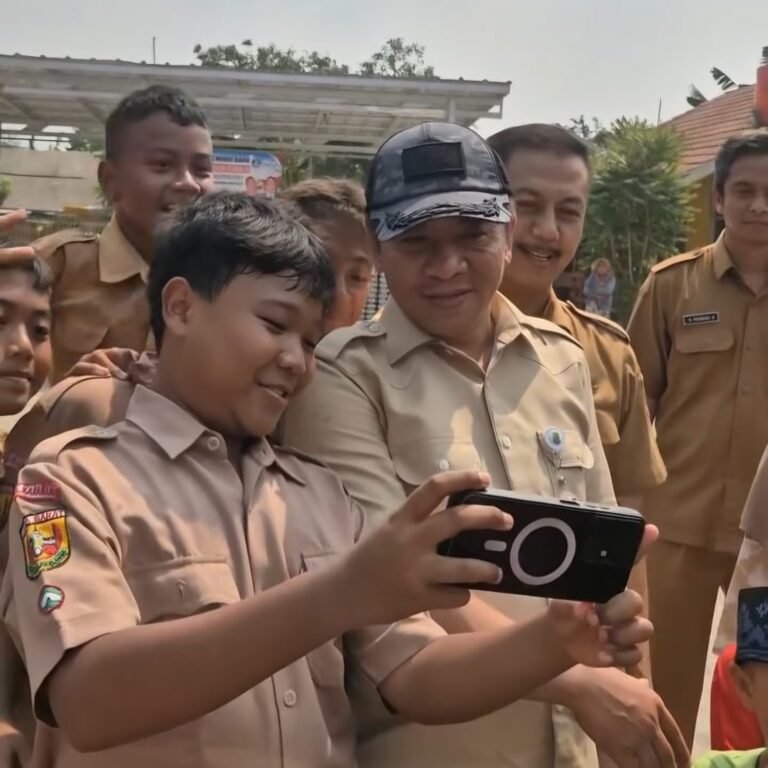 Bupati Aep Tinjau Karawang Utara, Infrastruktur Dibenahi dan Harapan LKS Gratis Menguat