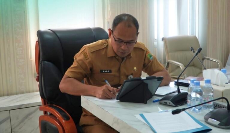 Sekda Karawang Jadi Tim Penguji Uji Kompetensi JPT Pratama Pemkot Bekasi, Tekankan Kompetensi dan Kepemimpinan Berorientasi Pelayanan Publik   