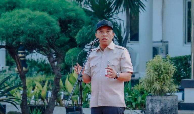 Bupati Karawang Aep Syaepuloh Tegaskan ASN Harus Gerak Cepat, Berintegritas, dan Perkuat Kolaborasi Demi Pelayanan Publik yang Berkualitas   