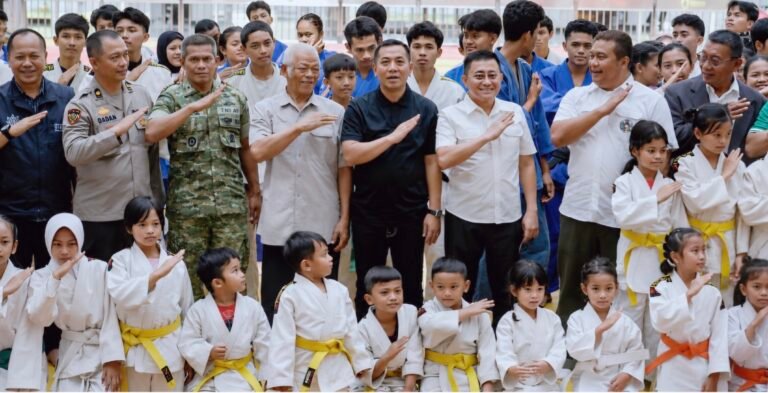 Bupati Aep Syaepuloh Buka Kejurnas Judo Mahasiswa, Karawang Jadi Tuan Rumah 59 Perguruan Tinggi