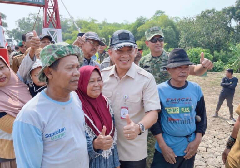 Bupati Aep Sapa Petani Usai Resmikan Jembatan Garuda, Infrastruktur Pertanian Jadi Prioritas   