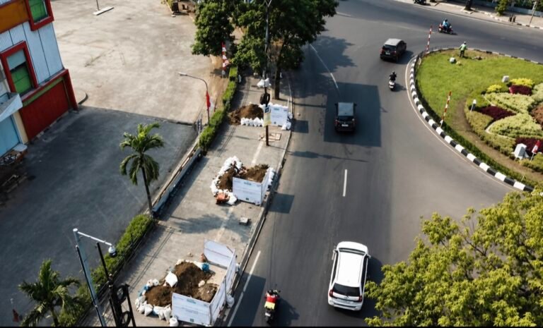 Penataan Wajah Kota Dimulai, Kabel Telekomunikasi Karawang Diturunkan ke Bawah Tanah