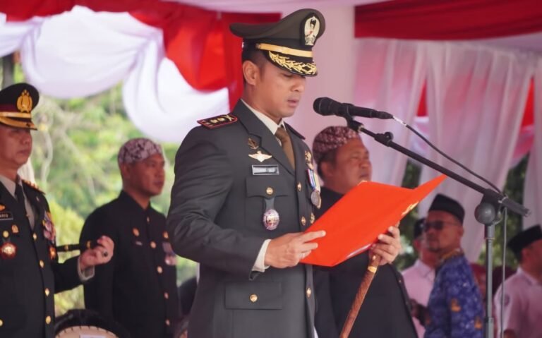 Dandim 0604/Karawang Hadiri Upacara HUT ke-81 RI, Semangat Persatuan Menggema   